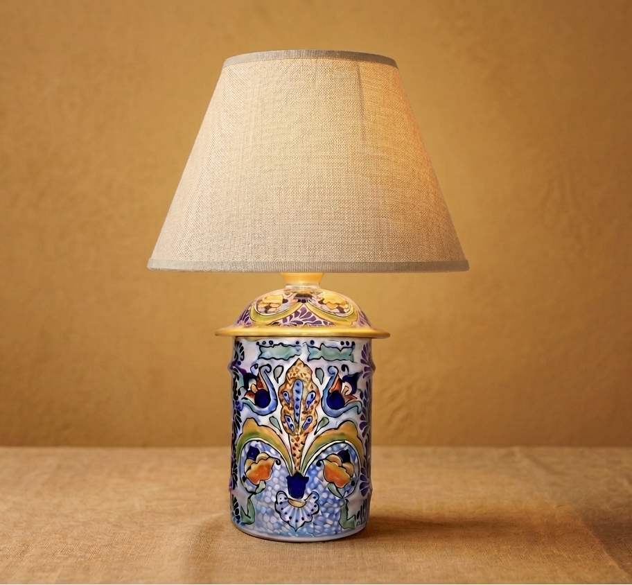 Hacienda large Talavera lamp with vivid decoration, handmade in Puebla Mexico